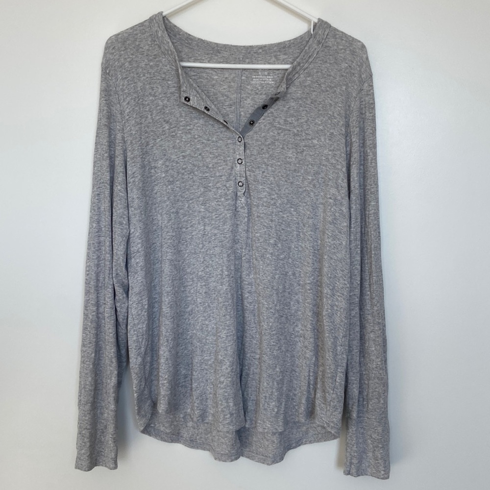 Aerie Super Soft Thermal with Snaps